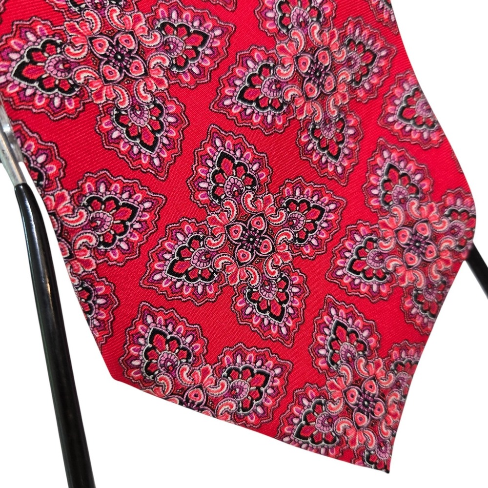Mens‎ Silk Neck Tie Vera Bradley For Baekgaard FRANKLY SCARLET Medallion red